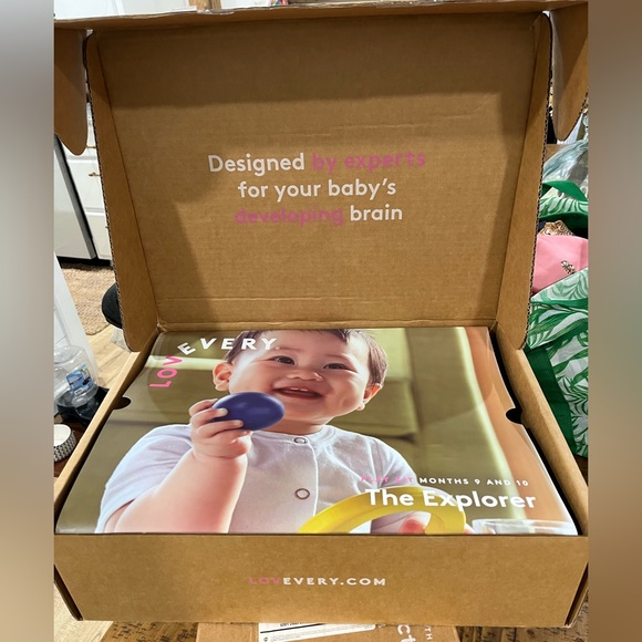 Lovevery “The Explorer” new in box. Only opened for pictures. 9-12 months - Picture 1 of 7